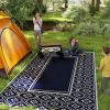 Outsunny Reversible Outdoor Rug, Waterproof Plastic Straw with Carry Bag, 9' x 18', Blue & White Gourd Border